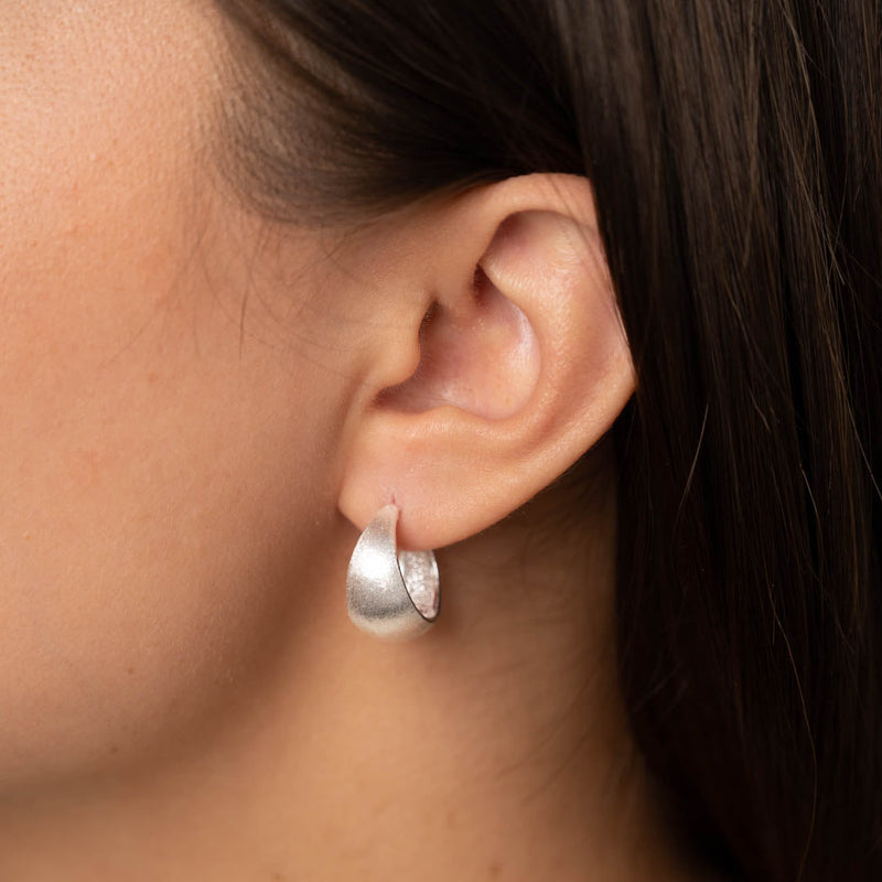 ANDREA SILVER CREOL EARRING