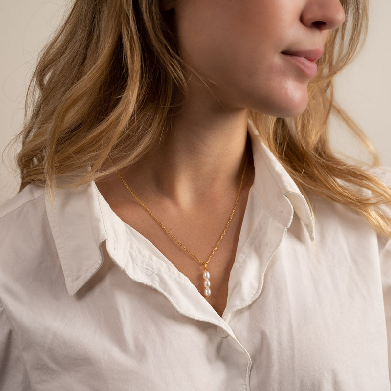 FILIPPA WHITE PEARL GOLDEN NECKLACE