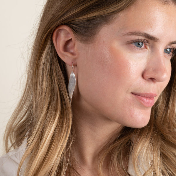 AISHA SILVER EARRING