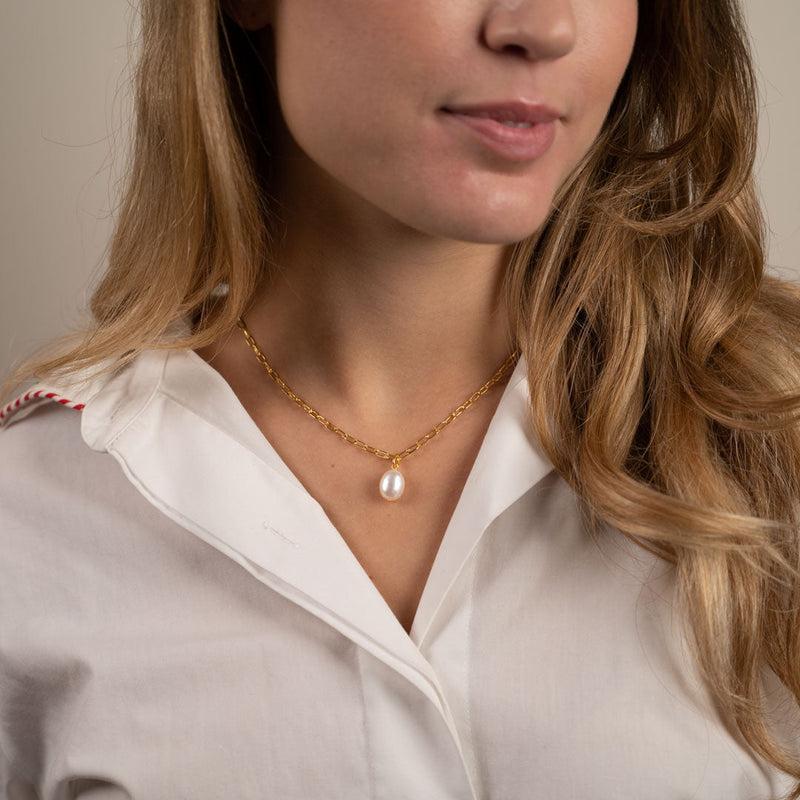 ALMA PEARL MEDIUM LINK GOLDEN CHAIN