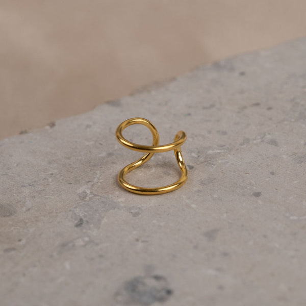 ANNIKA GOLDEN EAR CUFF