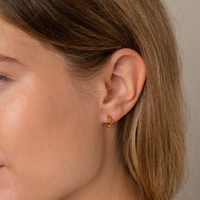 BLOOM SMALL GOLDEN CREOL EARRING