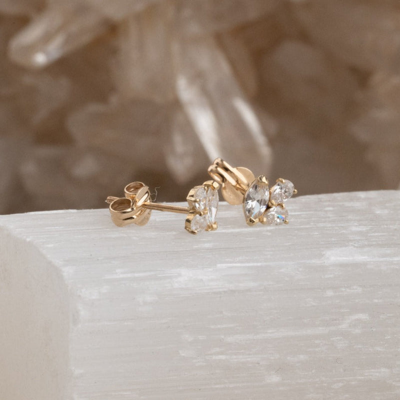 CARRIE CRYSTAL SOLID GOLD EARRING