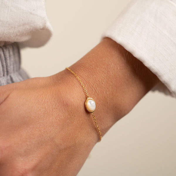 CHARLOTTE PEARL GOLDEN BRACELET
