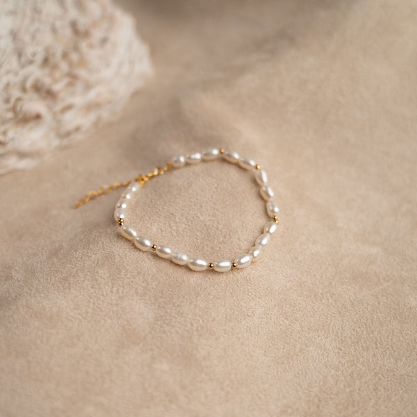 DARIA PEARL GOLDEN BRACELET
