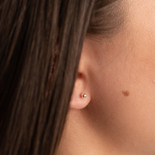DOT SILVER EARRING