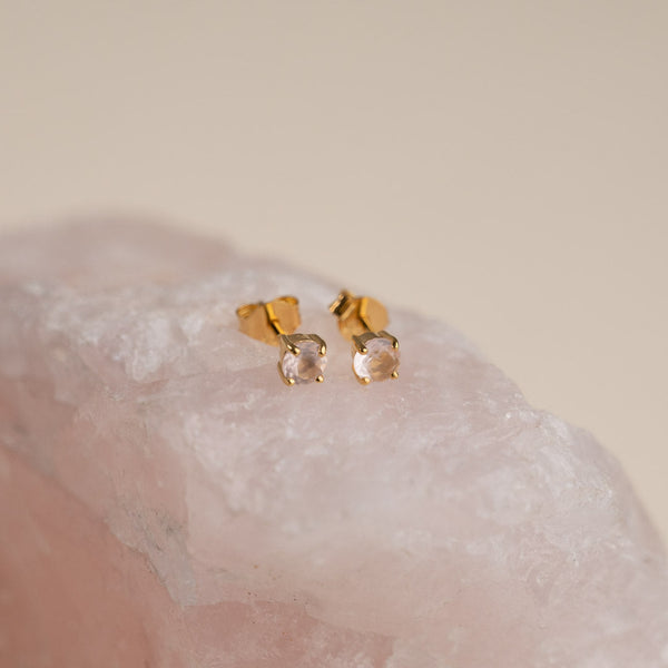 GEMMA ROSE QUARTZ GOLDEN STUD EARRING