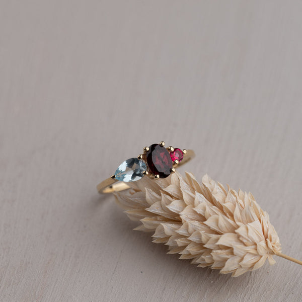GEM CLUSTER SOLID GOLD RING