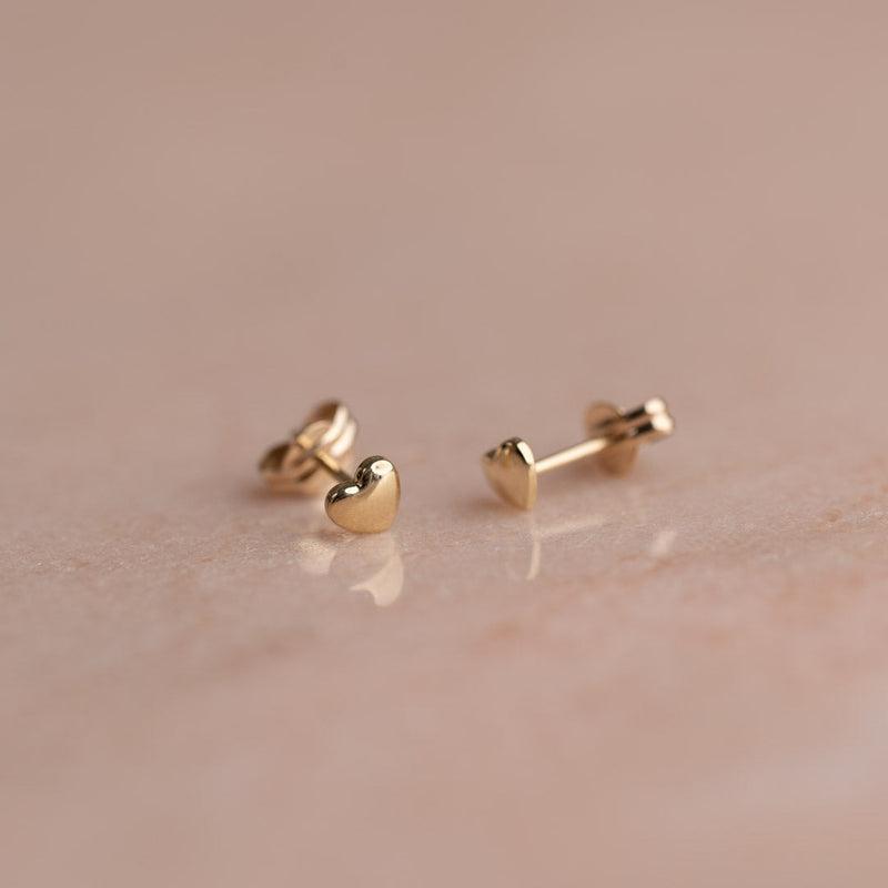 HEART SOLID GOLD STUD EARRING