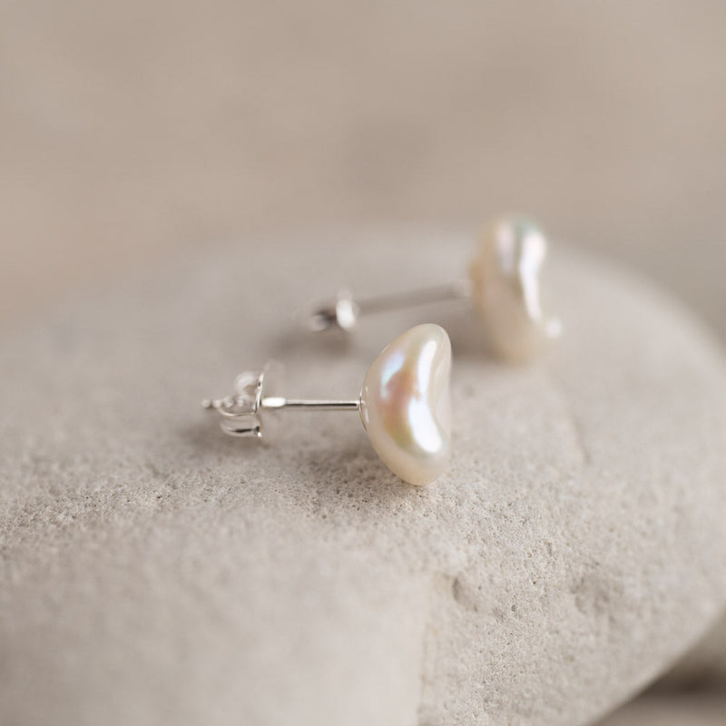 KESHA PEARL SILVER EARRING