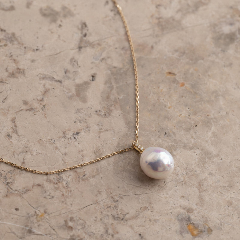 LAURINE PEARL SOLID GOLD PENDANT