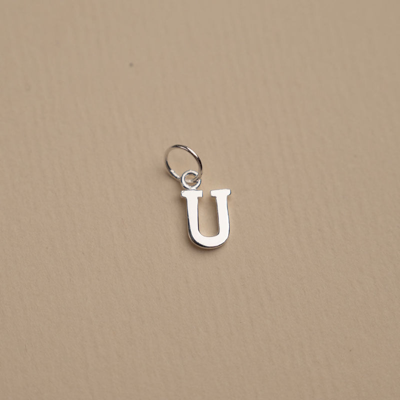 LETTER V SILVER NECKLACE – Sisi Copenhagen