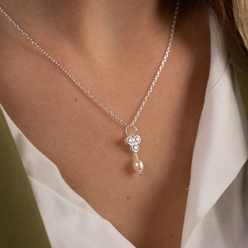 LOUISE PEARL SILVER PENDANT