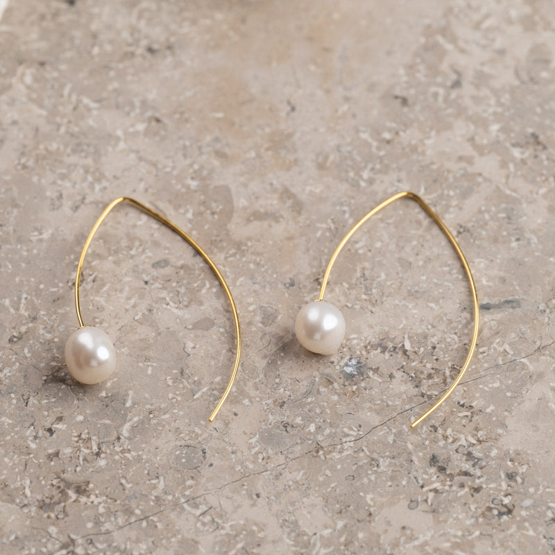 MARGIT PEARL GOLDEN EARRING