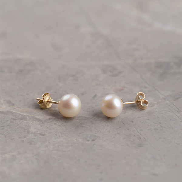 MARGOT PEARL SOLID GOLD STUD EARRING - 7mm