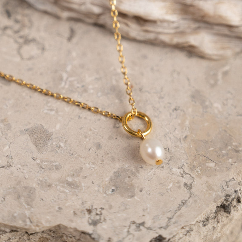 NOVA WHITE PEARL GOLDEN NECKLACE