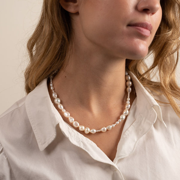 OCEANA WHITE PEARL NECKLACE