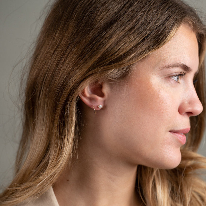 ODA PEARL SOLID GOLD EARRING
