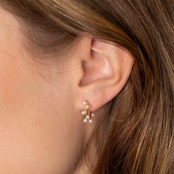 PAOLA PEARL GOLDEN CREOL EARRING